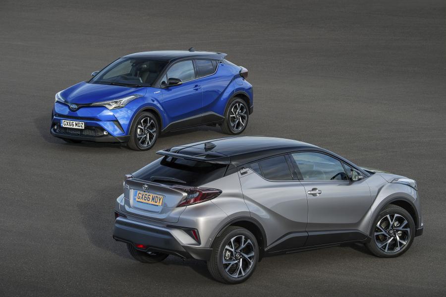  Toyota C-HR Hybrid 2016 года  (UK) (фото 5 из 6)